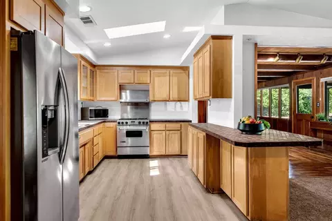 Kitchen - 3011 Birch Way, Redding, CA 96002 photo 1 of 1
