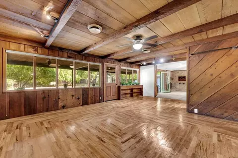 Living - 3011 Birch Way, Redding, CA 96002 photo 1 of 5