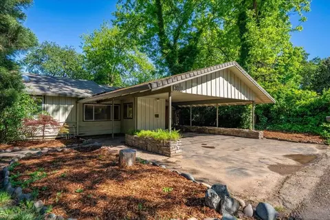 3011 Birch Way, Redding, CA 96002