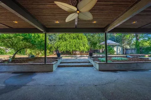 Exterior - 3011 Birch Way, Redding, CA 96002 photo 4 of 6
