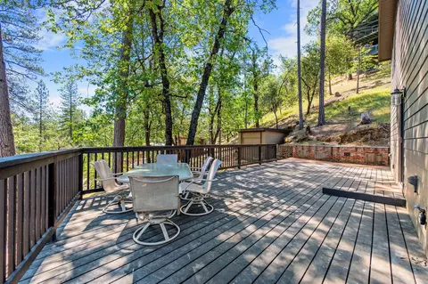 Exterior - 7992 Snowdrop Ave # 46, Redding, CA 96003 photo 5 of 16
