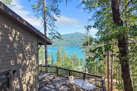 View/Area - 7992 Snowdrop Ave # 46, Redding, CA 96003 photo 4 of 13