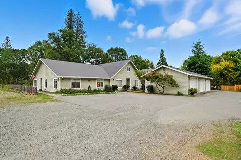 331 Fairway Dr, Weaverville, CA 96093