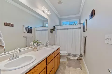 Bath - 3495 Denali St, Redding, CA 96002 photo 2 of 2