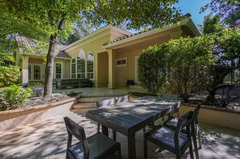 13320 Tierra Heights Rd, Redding, CA 96003 photo 6