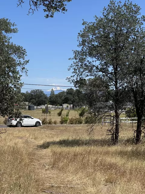 Old Oregon Trail, Redding, CA 96003 photo 4