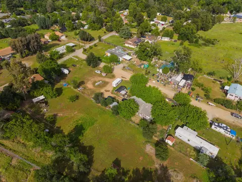 View/Area - 5679 Glory St, Redding, CA 96001 photo 7 of 16