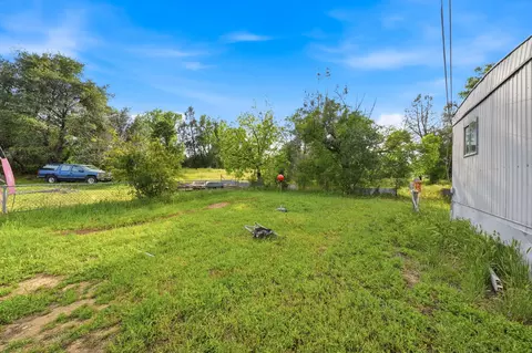 Exterior - 5679 Glory St, Redding, CA 96001 photo 19 of 21