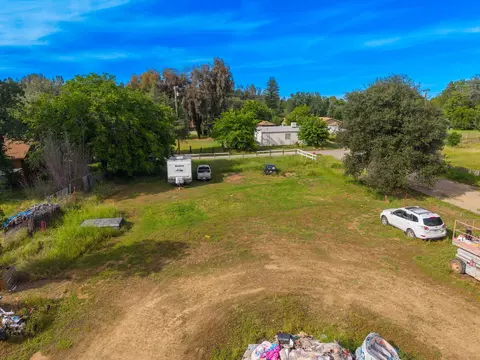View/Area - 5679 Glory St, Redding, CA 96001 photo 9 of 16
