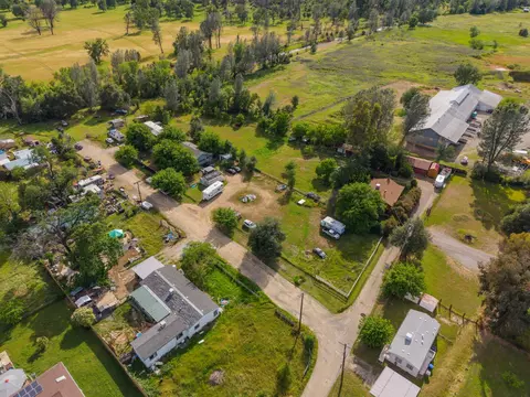 View/Area - 5679 Glory St, Redding, CA 96001 photo 4 of 16
