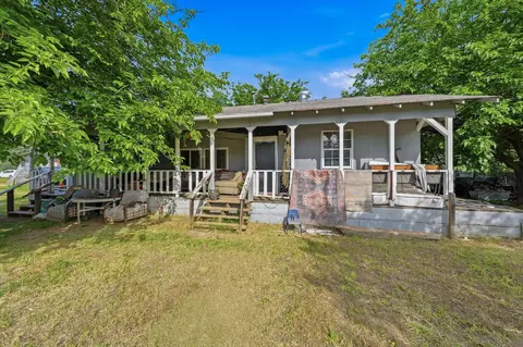 5679 Glory St, Redding, CA 96001