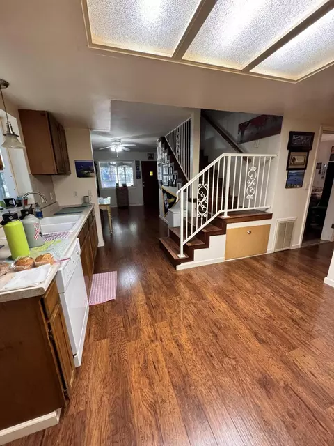 Entry Way - 33837 Constellation Dr, Shingletown, CA 96088 photo 1 of 2