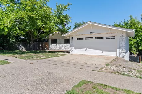 Exterior - 1425 Pleasant St, Redding, CA 96001 photo 10 of 10