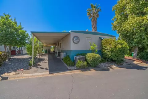 20350 Hole In One Dr, Redding, CA 96002