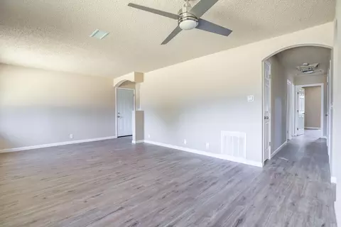 Living - 770 Spyglass Dr, Red Bluff, CA 96080 photo 4 of 4