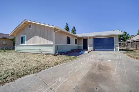 770 Spyglass Dr, Red Bluff, CA 96080