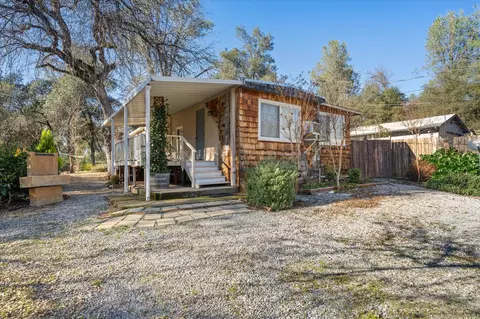 3150 Haley Ln, Redding, CA 96003