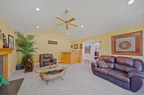Living - 13087 Spring Lake St, Redding, CA 96003 photo 5 of 9