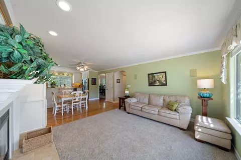 Living - 13087 Spring Lake St, Redding, CA 96003 photo 8 of 9