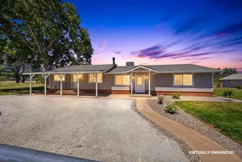 15644 Cloverdale Rd, Anderson, CA 96007