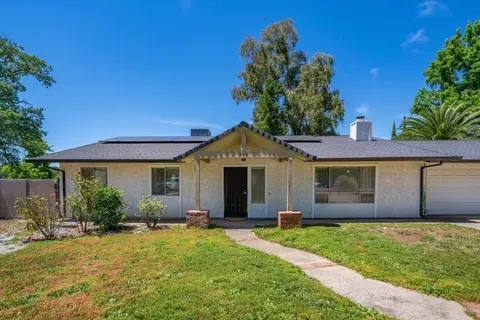790 Donna Ct, Redding, CA 96003
