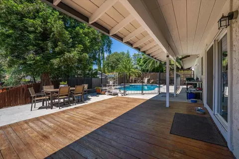 Exterior - 790 Donna Ct, Redding, CA 96003 photo 7 of 18