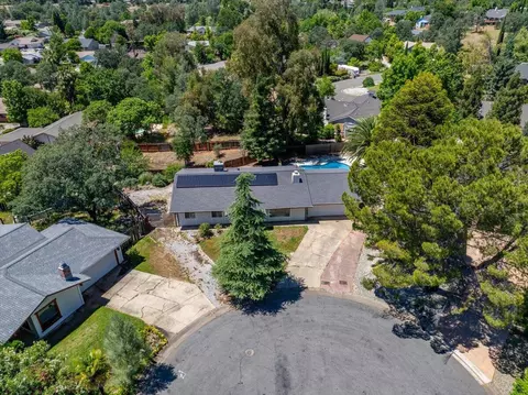 View/Area - 790 Donna Ct, Redding, CA 96003 photo 3 of 9