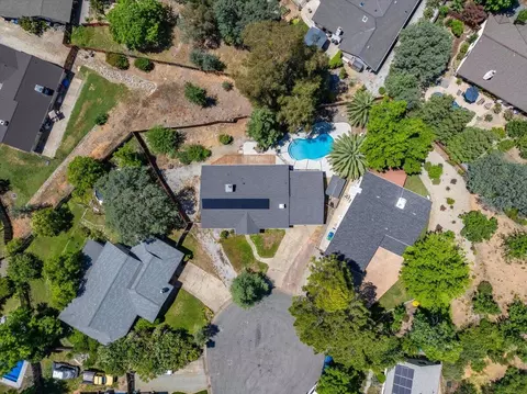 View/Area - 790 Donna Ct, Redding, CA 96003 photo 2 of 9
