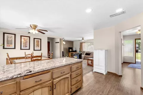 Entry Way - 790 Donna Ct, Redding, CA 96003 photo 2 of 2