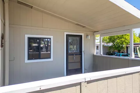 720 Little Deer Ln, Redding, CA 96003 photo 15
