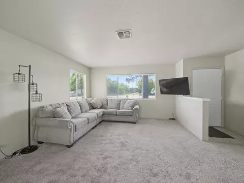 Living - 861 Redwood Blvd, Redding, CA 96003 photo 1 of 3