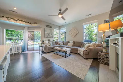 Living - 2280 Cumberland Dr, Redding, CA 96001 photo 1 of 1