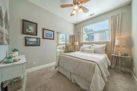 Bedroom - 2280 Cumberland Dr, Redding, CA 96001 photo 2 of 2