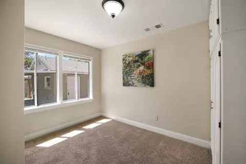 Bedroom - 3475 Nicolet Ln, Redding, CA 96001 photo 2 of 3