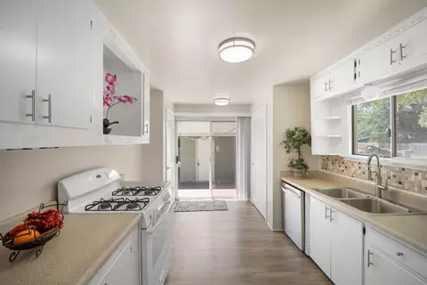 Kitchen - 3475 Nicolet Ln, Redding, CA 96001 photo 2 of 2