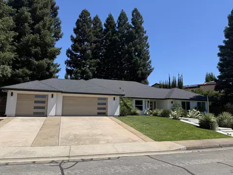 755 Sunriver Ln, Redding, CA 96001