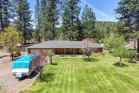 Exterior - 19031 Old State Hwy, Macdoel, CA 96058 photo 3 of 30