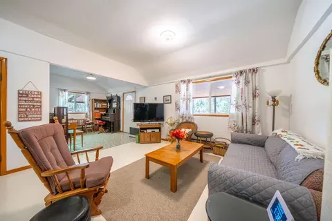Living - 19031 Old State Hwy, Macdoel, CA 96058 photo 3 of 5
