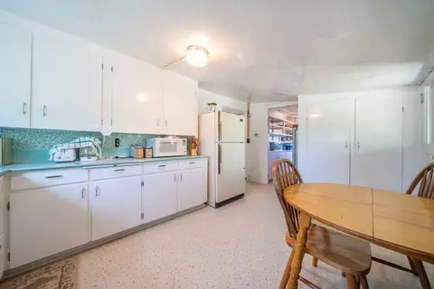 Kitchen - 19031 Old State Hwy, Macdoel, CA 96058 photo 8 of 11