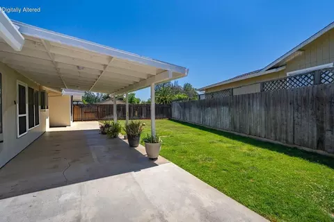 Exterior - 1335 Franzel Rd, Red Bluff, CA 96080 photo 4 of 11