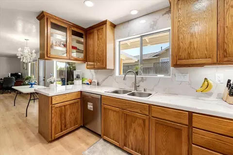 Kitchen - 1335 Franzel Rd, Red Bluff, CA 96080 photo 2 of 4