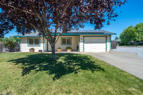 710 Melton Ct, Red Bluff, CA 96080