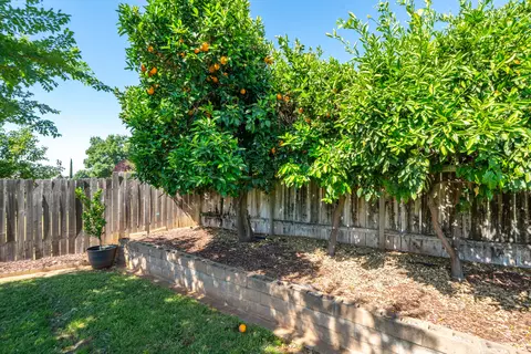 Exterior - 710 Melton Ct, Red Bluff, CA 96080 photo 13 of 14