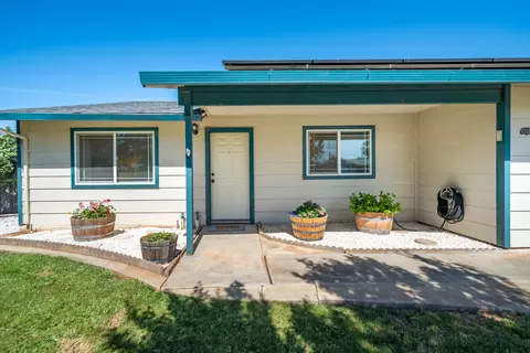 Exterior - 710 Melton Ct, Red Bluff, CA 96080 photo 6 of 14