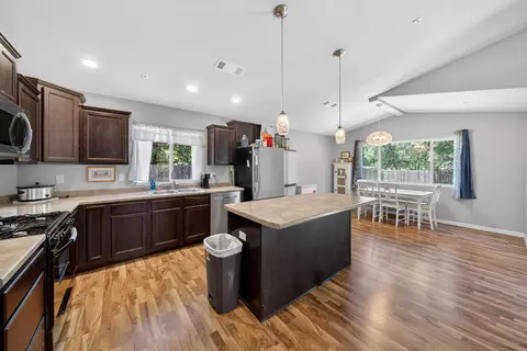 1656 School St, Anderson, CA 96007 photo 6