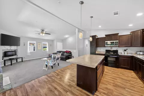 1656 School St, Anderson, CA 96007 photo 9