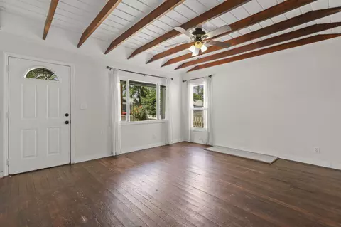 Living - 2829 Leland Ave, Redding, CA 96001 photo 2 of 3