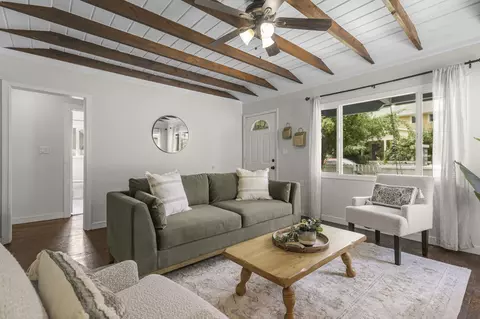 Living - 2829 Leland Ave, Redding, CA 96001 photo 2 of 3