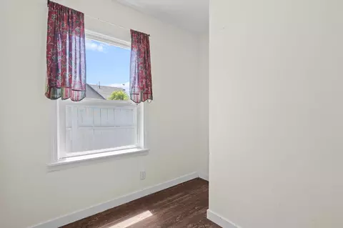 Bedroom - 2829 Leland Ave, Redding, CA 96001 photo 5 of 6