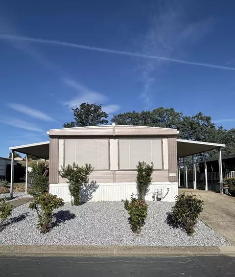 1449 Menomenee Ln, Redding, CA 96003